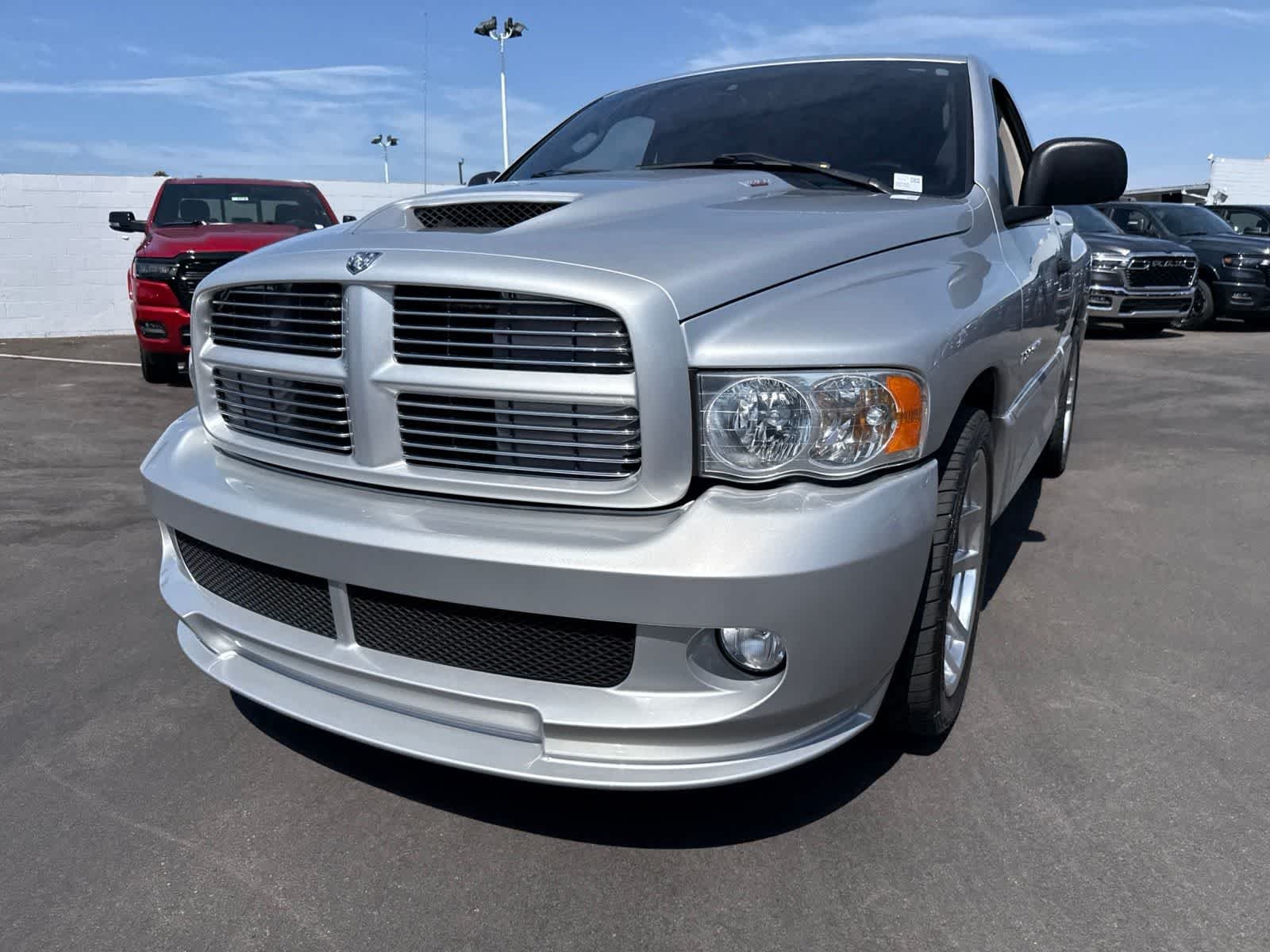 dodge ram srt-10 2004 3D3HA16HX4G185167 image dodge ram srt-10 2004 3D3HA16HX4G185167 image